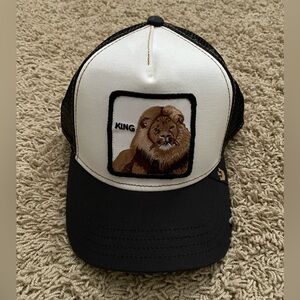 NWT Goorin Bros Lion King Farm Exclusive Trucker Authentic Limited SnapBack Hat